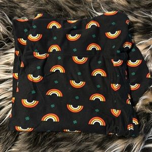 LuLaRoe TC2 leggings. St Patrick’s Day print, rainbow and clover